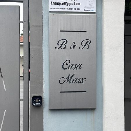 Bed and Breakfast Casa Marx Sedriano Екстер'єр фото